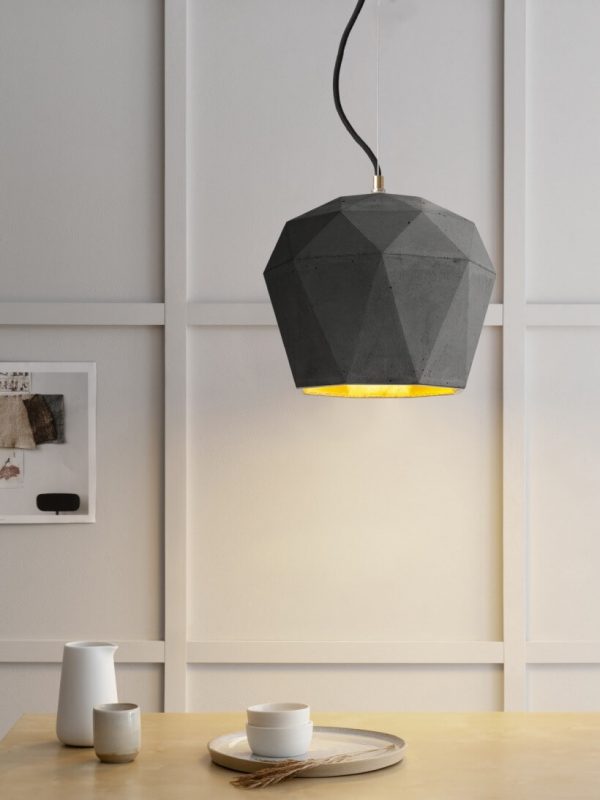 [T4] dark Hängeleuchte trianguliert – groß