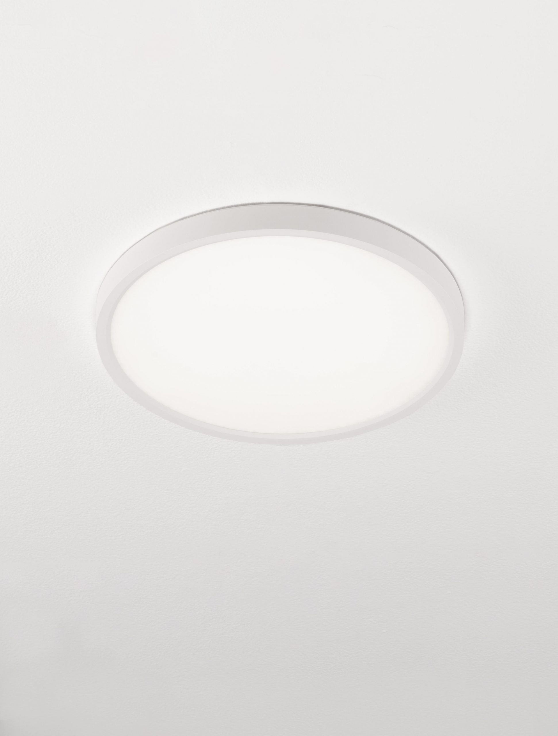 Nova Luce Dixie, besonders flache LED-Deckenleuchte